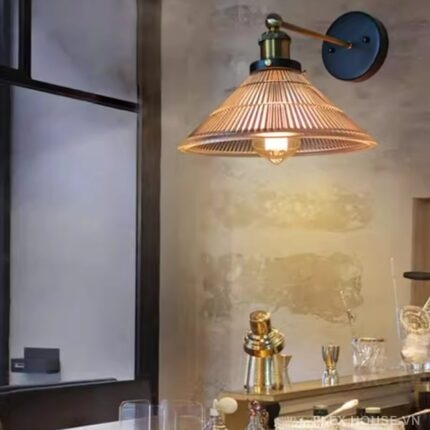 Đèn treo tường chao thủy tinh thân thép kiểu Mỹ US7211