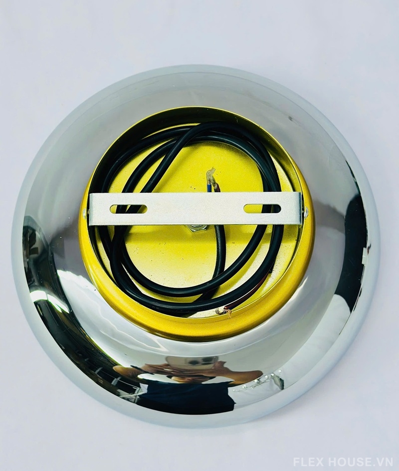 Đèn tường chao kính nghệ thuật thân sơn tĩnh điện VK50 8 Đèn tường chao kính nghệ thuật thân sơn tĩnh điện VK50