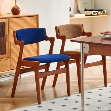 Ghế ăn gỗ nguyên khối vintage cách điệu HM8161