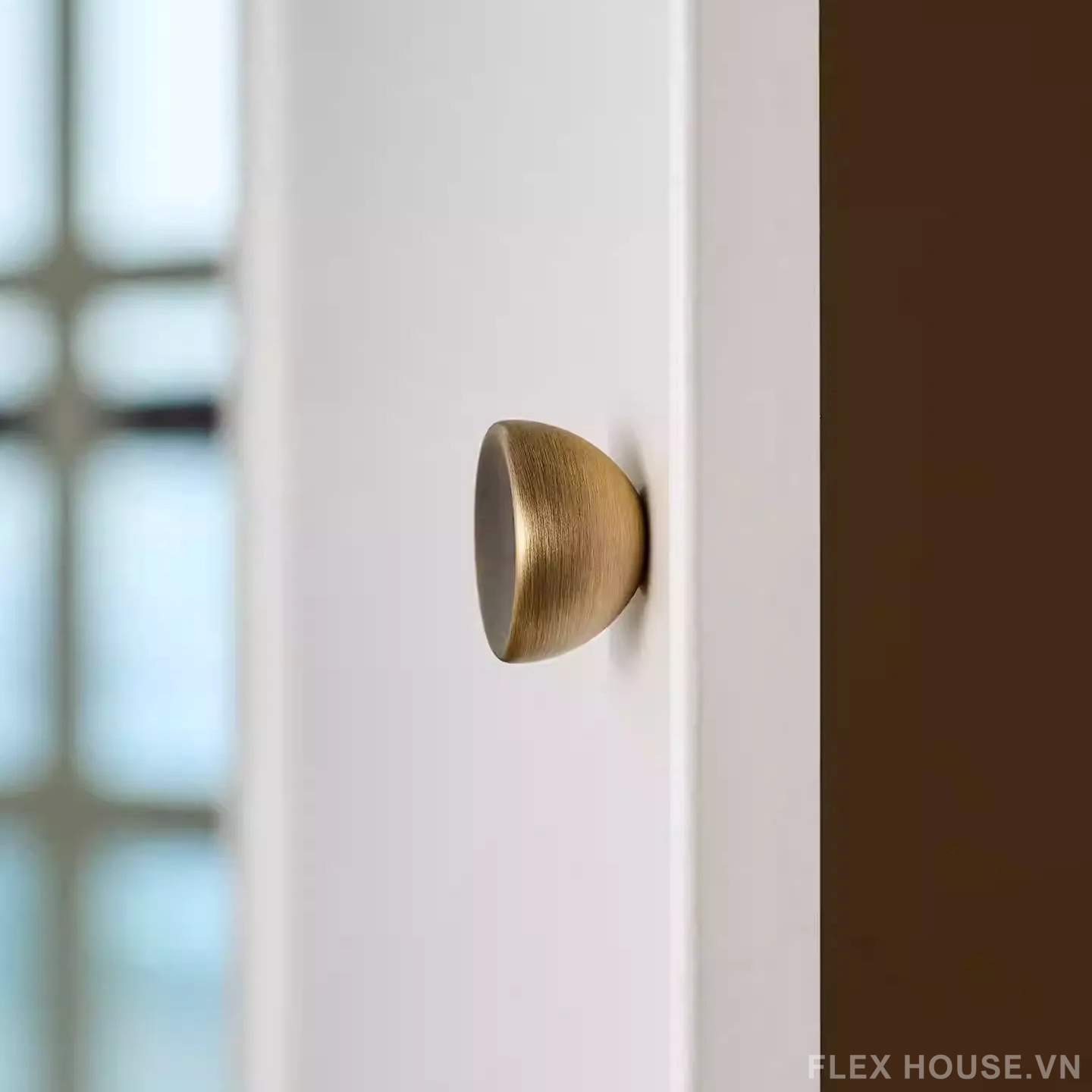 Núm tay nắm tủ bán cầu đồng cổ LT66 12 Núm tay nắm tủ bán cầu đồng cổ LT66 18