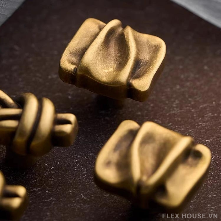 Núm tay nắm tủ đồng Vintage nghệ thuật LT2281 2 Núm tay nắm tủ đồng Vintage nghệ thuật LT2281 7