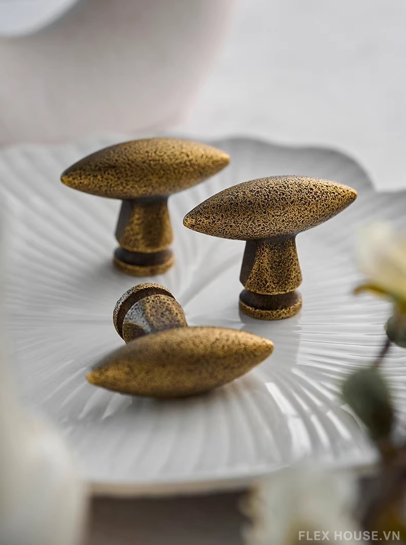 Núm tay nắm tủ đồng dáng Olive cổ điển Vintage LT675 5 Núm tay nắm tủ đồng dáng Olive cổ điển Vintage LT675 10