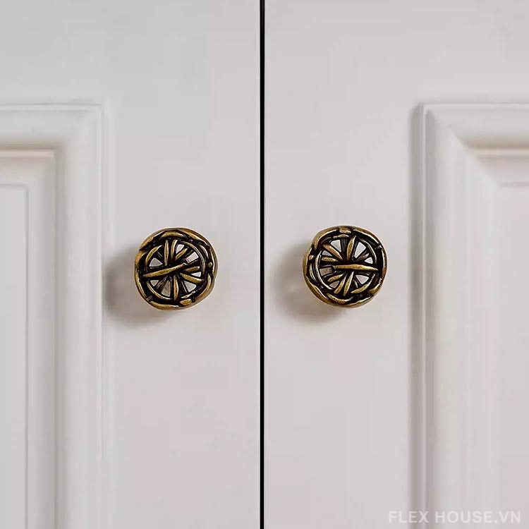 Núm tay nắm tủ đồng hoa văn đan lưới Retro LT4232 15 Núm tay nắm tủ đồng hoa văn đan lưới Retro LT4232 20