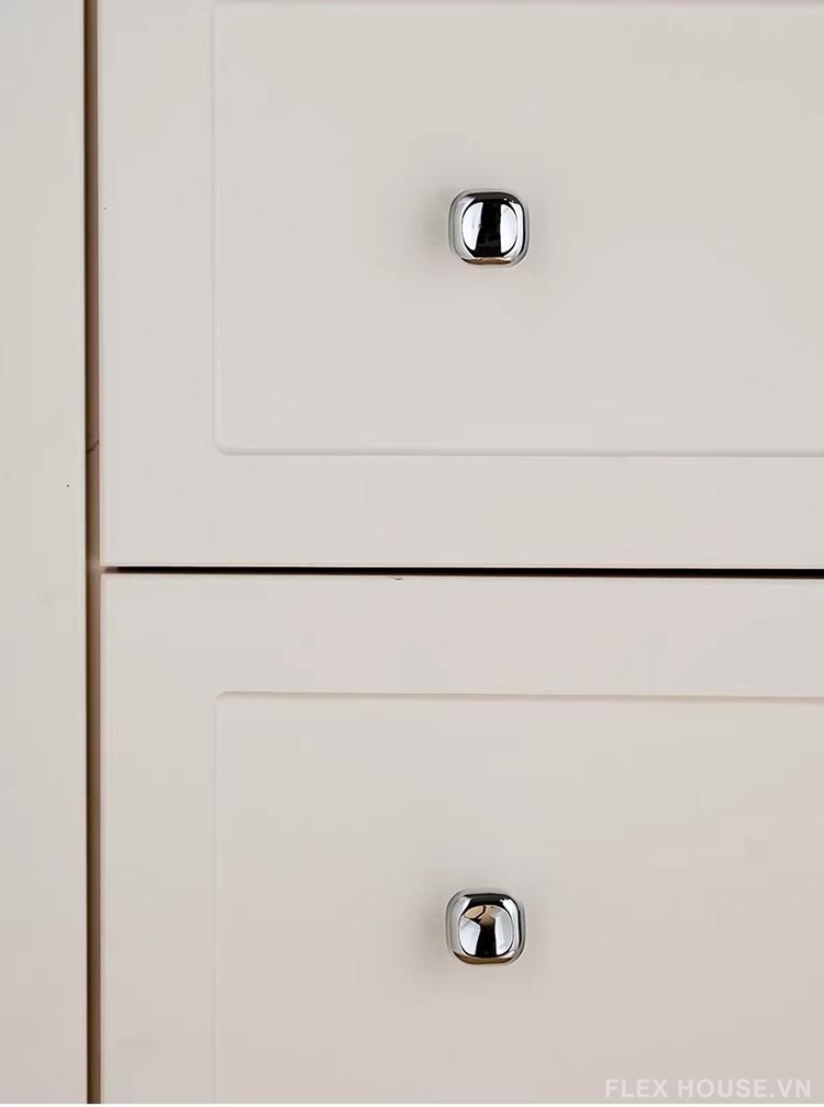 Núm tay nắm tủ đồng mạ chrome khối vuông bo mềm LT6140 13 Núm tay nắm tủ đồng mạ chrome khối vuông bo mềm LT6140 20