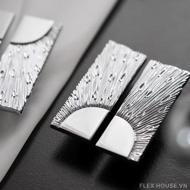 Tay nắm tủ đồng decor màu bạc kiểu Âu LT3254 2 Tay nắm tủ đồng decor màu bạc kiểu Âu LT3254 8