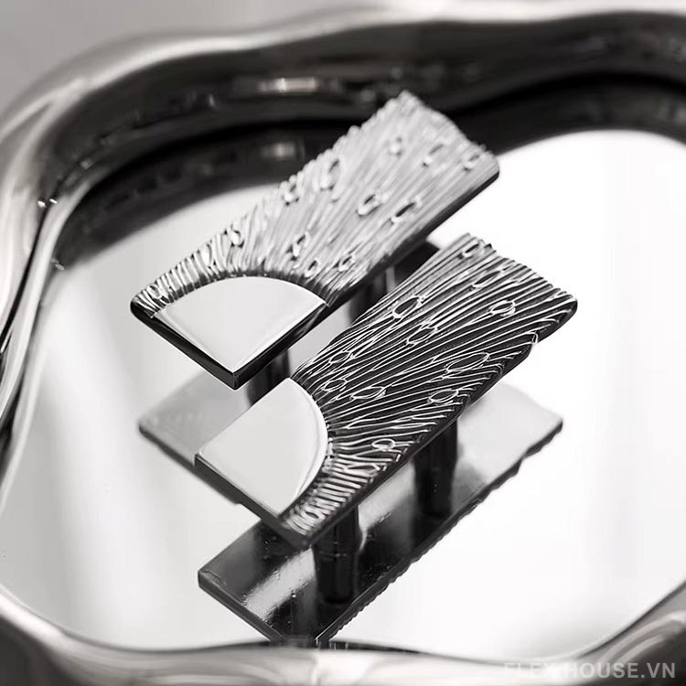 Tay nắm tủ đồng decor màu bạc kiểu Âu LT3254 10 Tay nắm tủ đồng decor màu bạc kiểu Âu LT3254 16