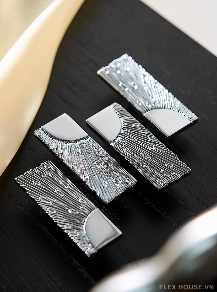 Tay nắm tủ đồng decor màu bạc kiểu Âu LT3254 8 Tay nắm tủ đồng decor màu bạc kiểu Âu LT3254 14