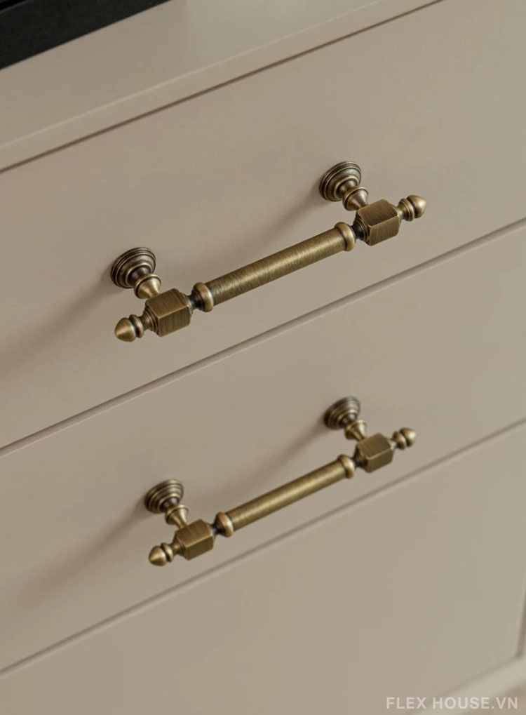 Tay nắm tủ đồng thau Rustic Classic SY3204 3 Tay nắm tủ đồng thau Rustic Classic SY3204 7