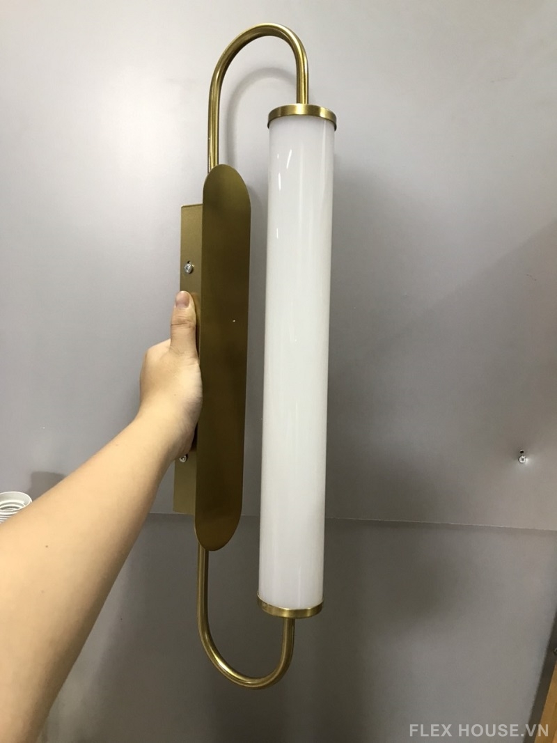 Đèn gắn tường ống trụ thủy tinh khung hợp kim VKB003 4 Đèn gắn tường ống trụ thủy tinh khung hợp kim VKB003