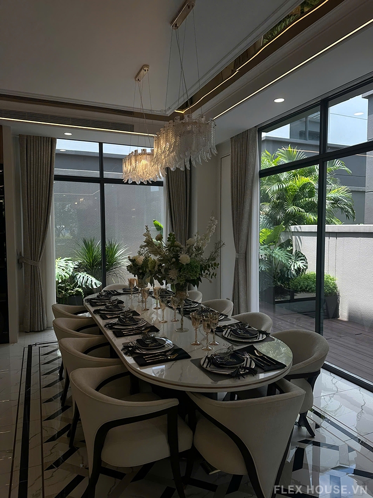 Đèn chùm pha lê lá thủy tinh kiểu Pháp Luxury TGXD86015 10 Đèn chùm pha lê lá thủy tinh kiểu Pháp Luxury TGXD86015 13