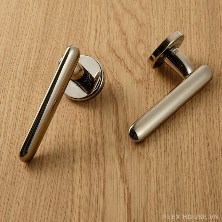 Khóa cửa phòng ngủ phong cách Mid-century bạc Titan TN017TS 8 Khóa cửa phòng ngủ phong cách Mid-century bạc Titan TN017TS 14