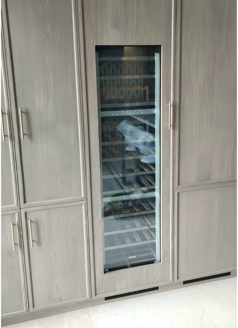 Tủ rượu vang âm tủ 3 vùng nhiệt độ JC-250B 9 Tủ rượu vang âm tủ 3 vùng nhiệt độ JC-250B 11