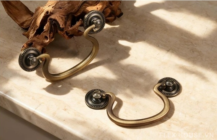 Tay nắm tủ quai kéo cổ điển bằng đồng BT9103CA 1 Tay nắm tủ quai kéo cổ điển bằng đồng BT9103CA 6